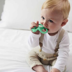 HRYZÁTKO A ZUBNÁ KEFKA MATCHSTICK MONKEY TEETHER GREEN - Image 6