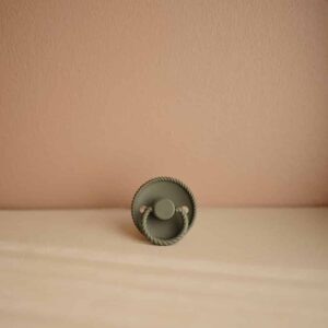 CUMLÍK FRIGG ROPE OLIVE, 0-6M, KAUČUK - Image 3